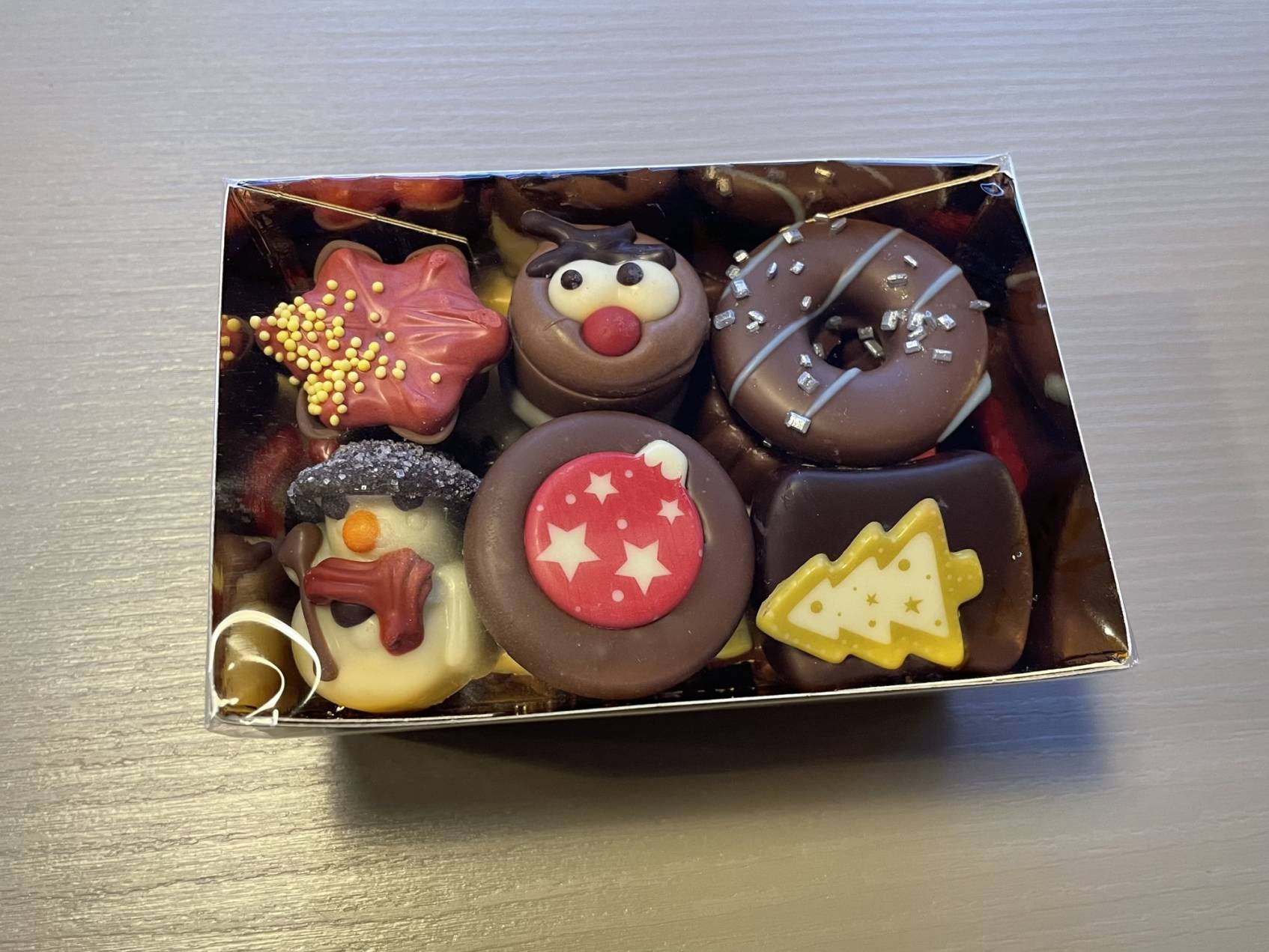 Goudbakje kerstbal