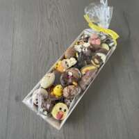 Rechthoekig bamboe schaaltje met paaschocolade
