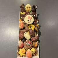 Rechthoekig bamboe schaaltje met paaschocolade